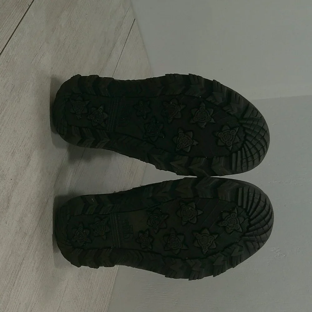 The North Face Shellista Lace up Gray Pink Waterproof Winter Snow Boot Size 3